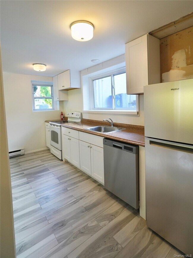Building Photo - 2 Dunes Ln