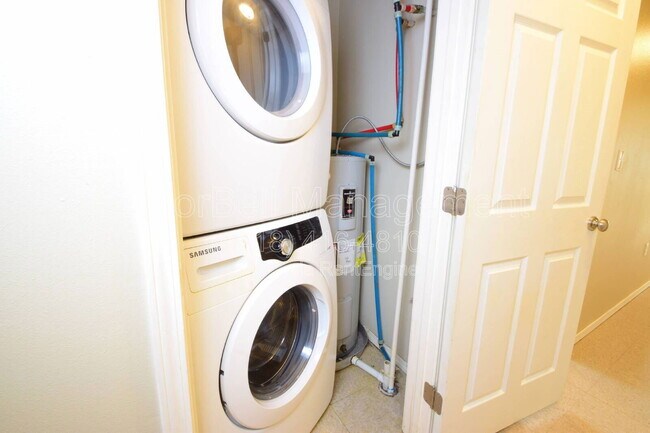 Building Photo - 6025 S Madison Pl