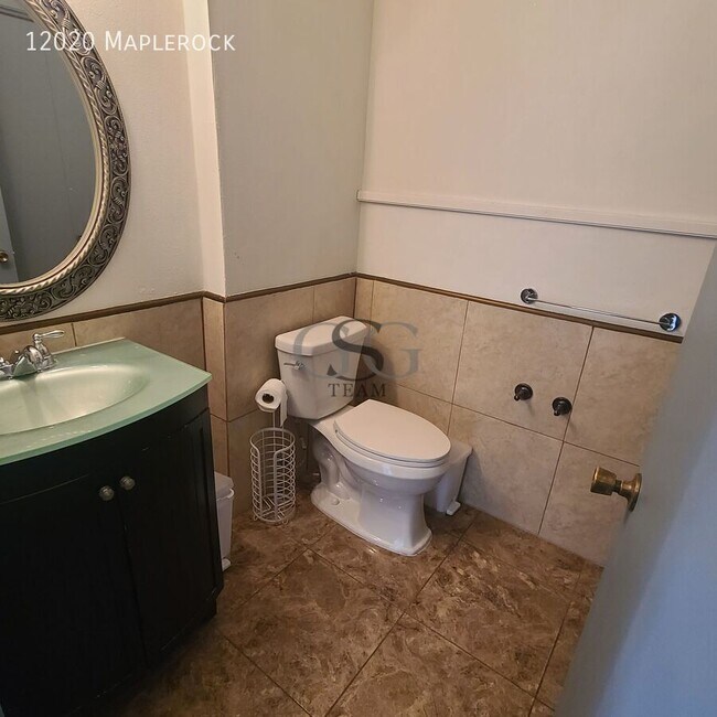 Building Photo - 12020 Maplerock-