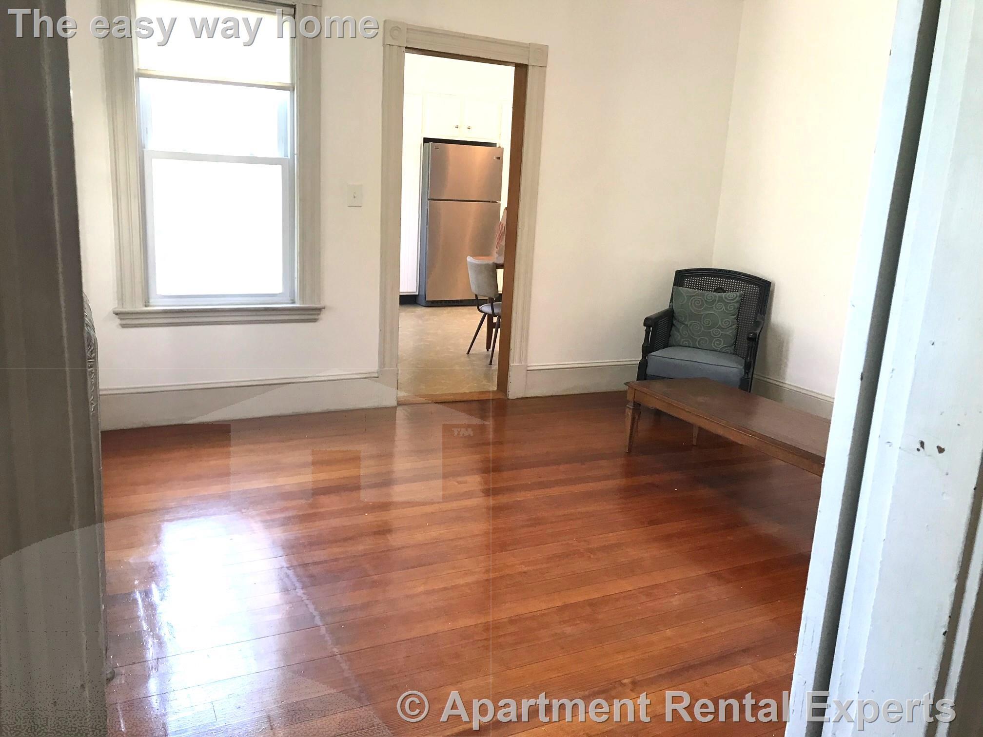 Building Photo - 80 Curtis St