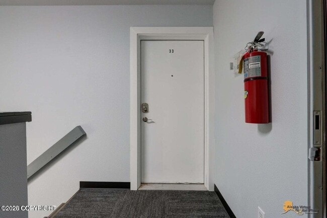 Building Photo - 430 E 14th Ave