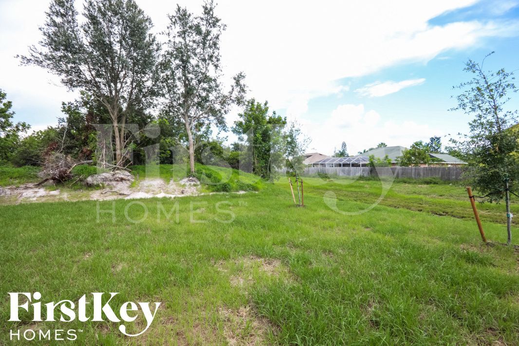 Building Photo - 3501 SW Voyager St