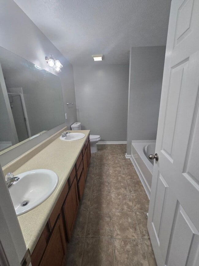 Building Photo - Eastside Four Bedroom Home located near So...