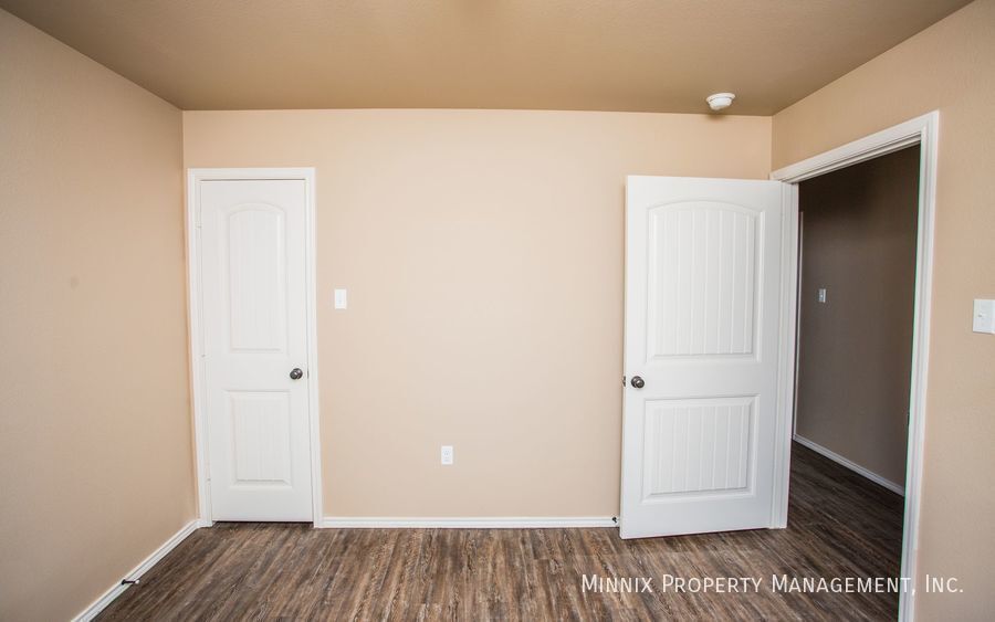 Building Photo - 2602 N Avenue P