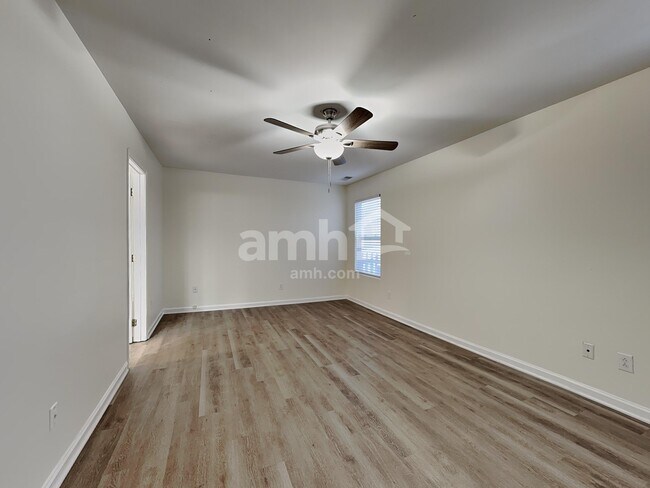 Building Photo - 4477 Westhill Pl