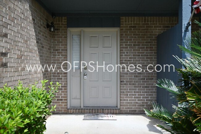 Building Photo - WaterFront, Furnished Unit in Niceville