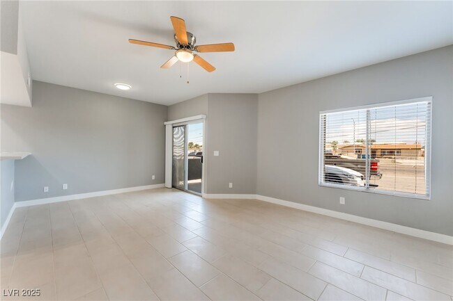 Primary Photo - 5689 E Lake Mead Blvd