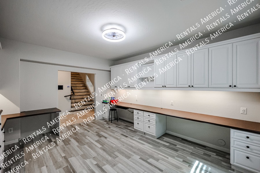 Building Photo - 1708 E Kaibab Dr