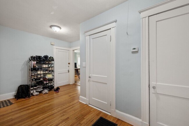 Building Photo - 18 Claymoss Rd