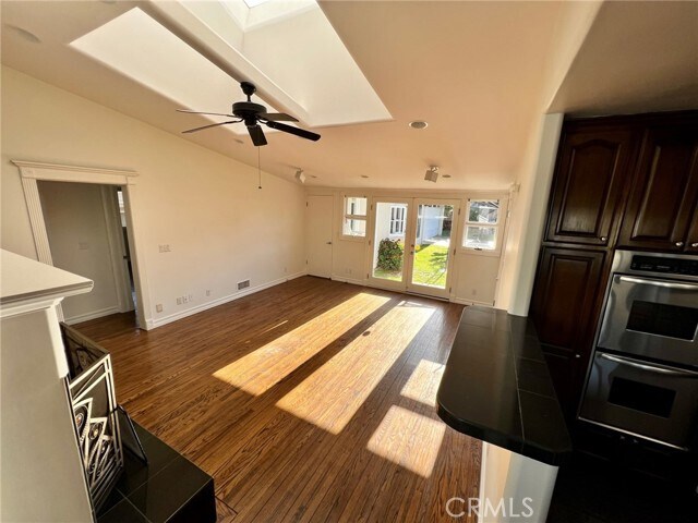 Building Photo - 342 Camino de las Colinas