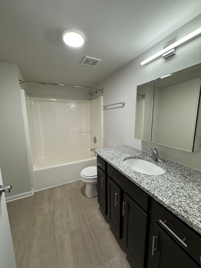 Building Photo - HIghlands/Crescent Hill area 2 bedroom