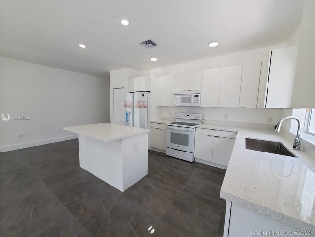 Building Photo - 8028 NW 11th Ave