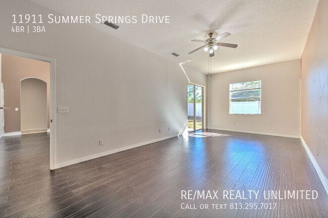 Building Photo - 11911 Summer Springs Dr