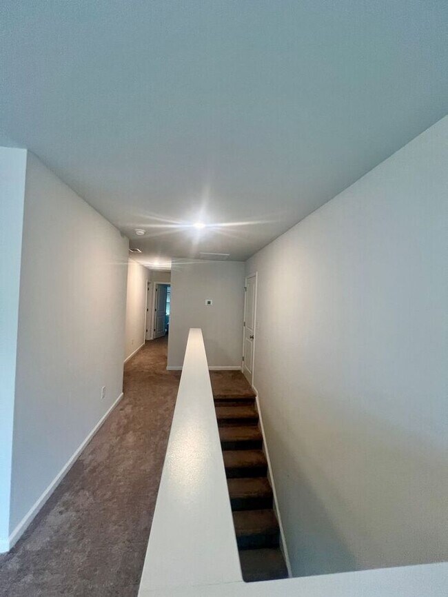 Building Photo - Parsons Mill Castle Hayne, 4BR, 2 Car Gara...