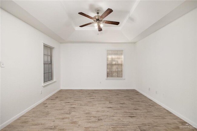 Building Photo - 3313 Queta Ave