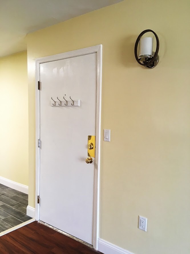 Building Photo - 28 Kenmar Dr