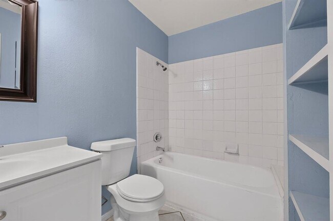 Building Photo - 2450 Wickersham Ln