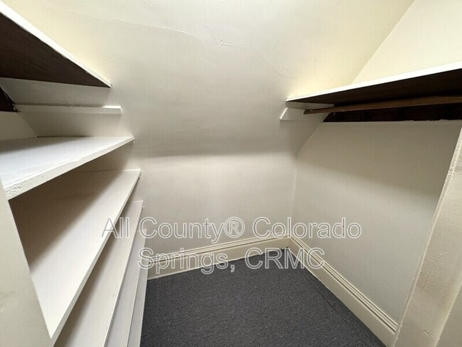 Building Photo - 1238 Wood Ave