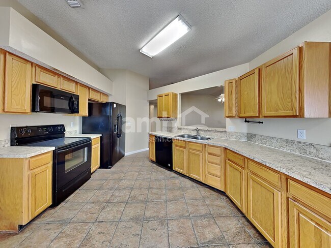 Building Photo - 2377 Companion Cir E