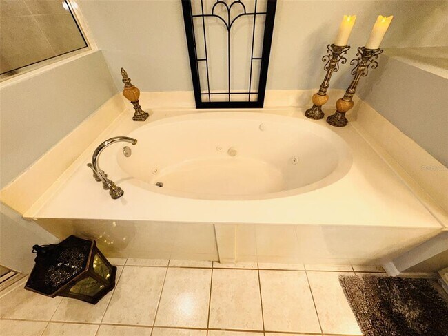 Building Photo - 901 Waterside Ln