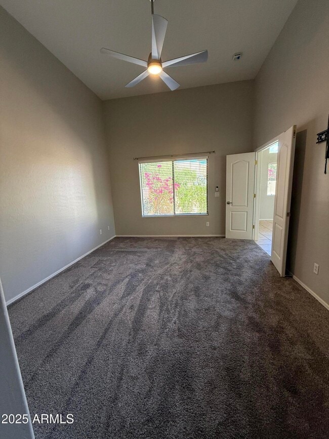 Building Photo - 9065 E Gary Rd