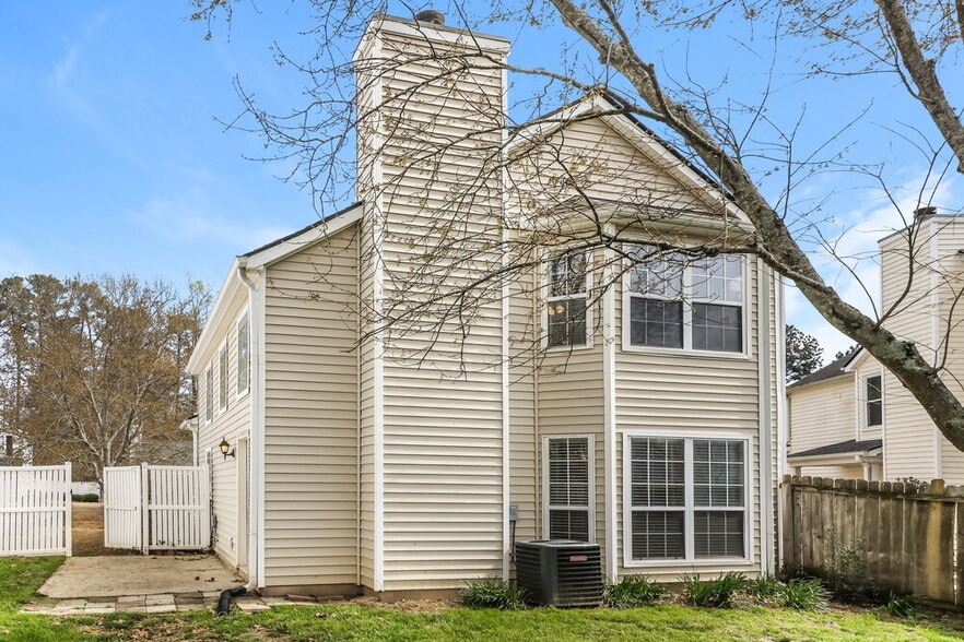 Building Photo - 13477 Aventide Ln