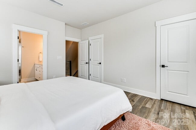 Building Photo - 3003 Jolene Ct