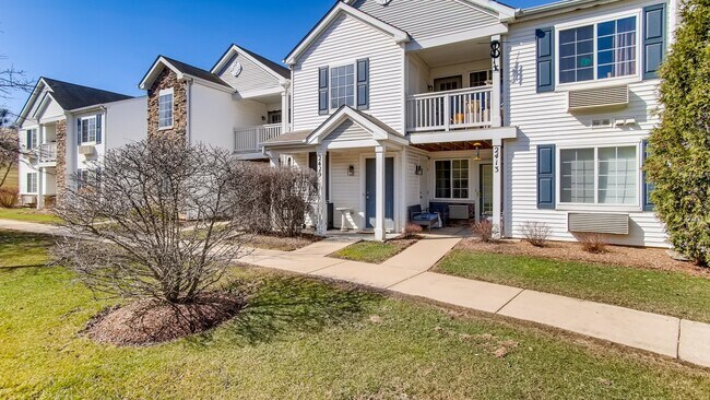 Building Photo - 2413 Silverstone Dr