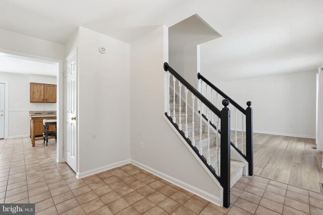 Building Photo - 35298 Scotland Heights Rd