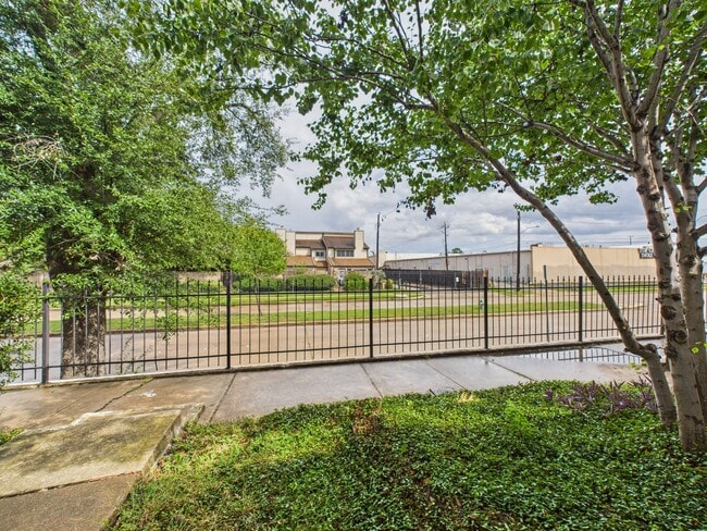 Building Photo - 781 Country Pl Dr