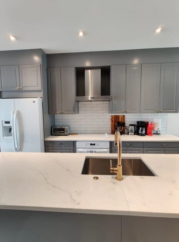 Building Photo - 1417 N Hope St