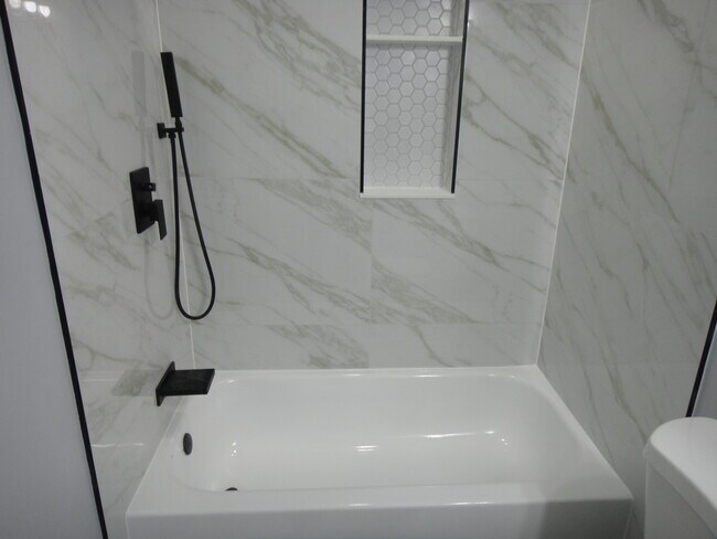 Building Photo - 2310 Shoma Ln