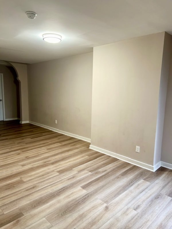 Building Photo - 2207 Callow Ave