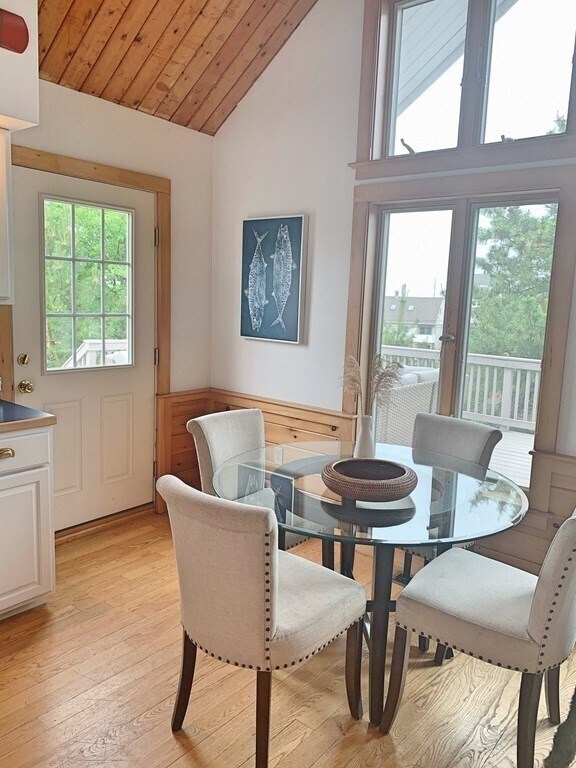 Building Photo - 24 Columbia Way