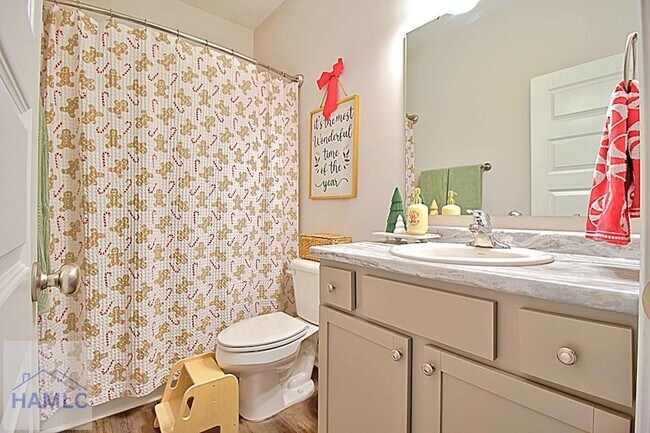 Building Photo - 1560 Arnall Dr