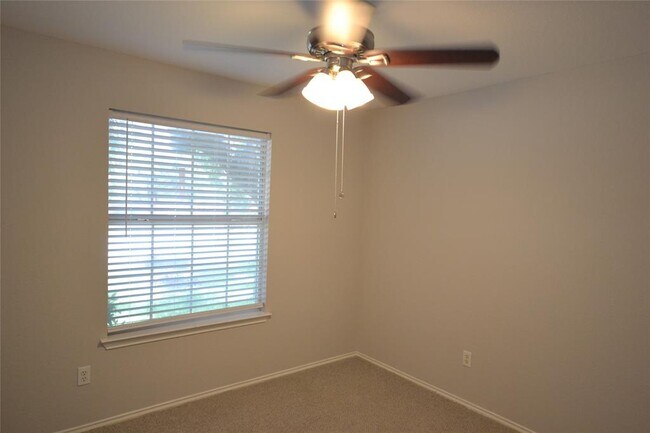 Building Photo - 2106 Bridal Path