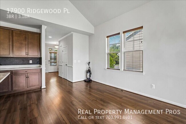 Building Photo - 17900 Ridgewood Pl