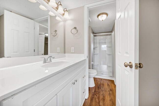 Building Photo - bg0716