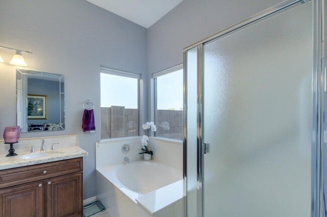 Building Photo - 10474 E Morning Star Dr