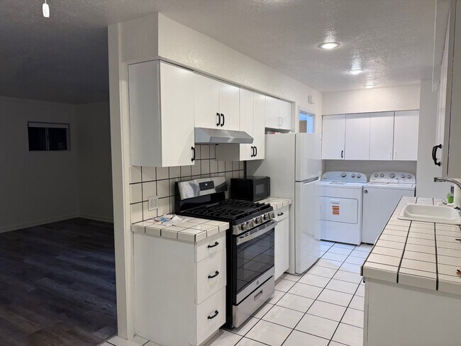 Building Photo - 12239 W Washington Blvd