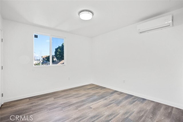 Building Photo - 11560 Archwood St