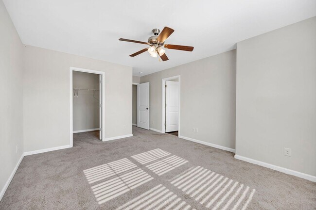 Building Photo - EXCELLENT LOCATION IN LEXINGTON'S DAWSON'S PARK