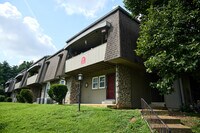 Building Photo - 2929 Selena Dr