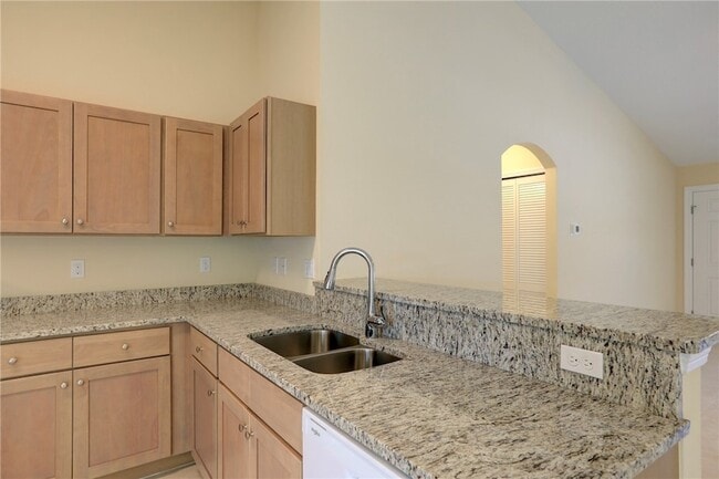 Building Photo - 8876 98th Ct