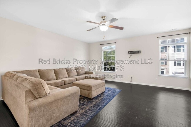 Building Photo - 2306 Rachelwood Dr
