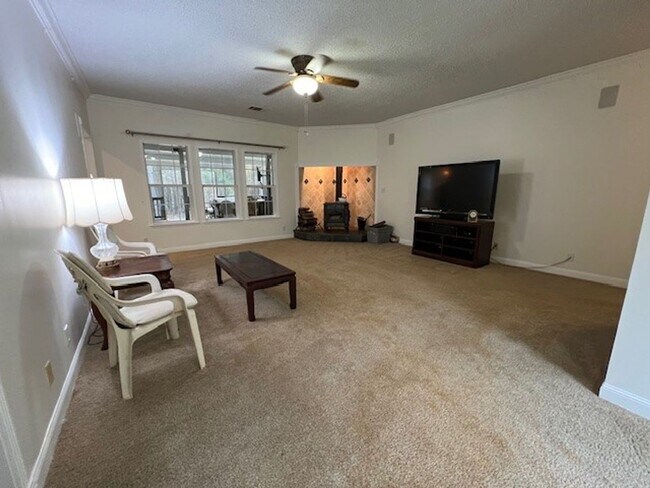 Building Photo - 6968 Moontown Dr E