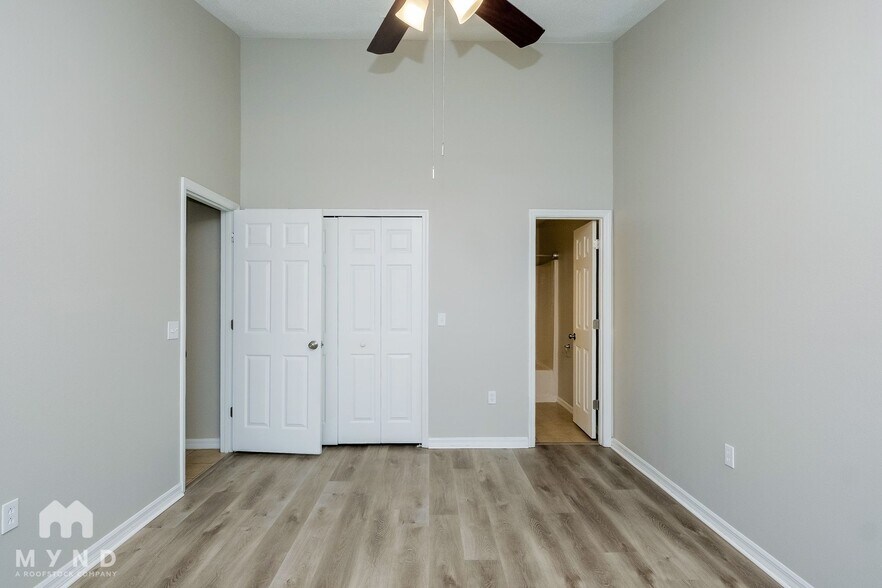 Building Photo - 6218 Calamari Pl