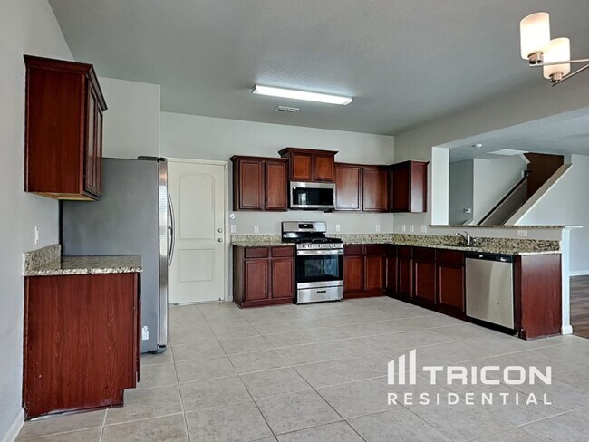 Building Photo - 4225 Elderberry St