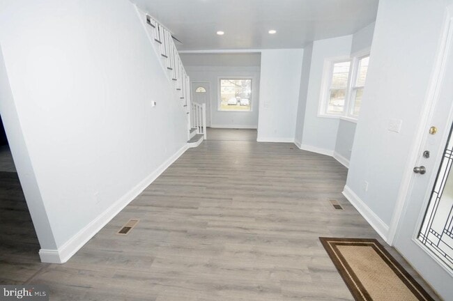 Building Photo - 601 Eldridge Ave