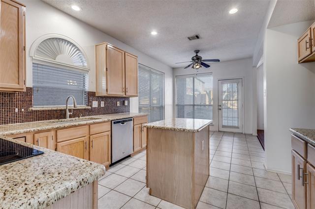 Building Photo - 2369 Red Maple Rd